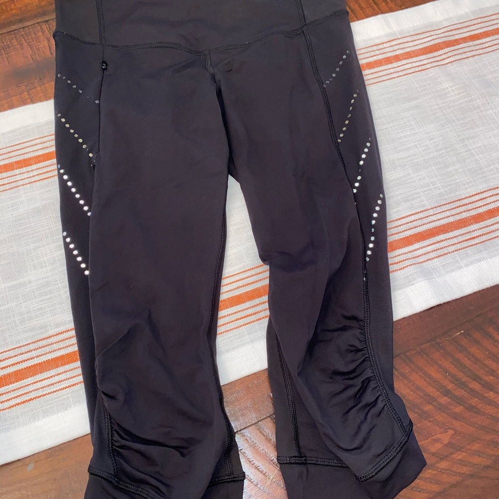 Lululemon Reflective Crop Tight - Picture 4 of 6